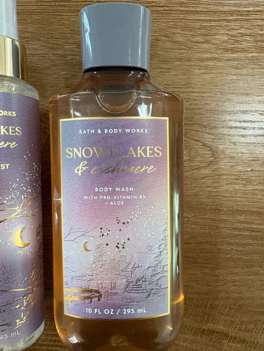 Bath & Body Works Snowflakes & Cashmere Shimmer Mist and Body Wash Set